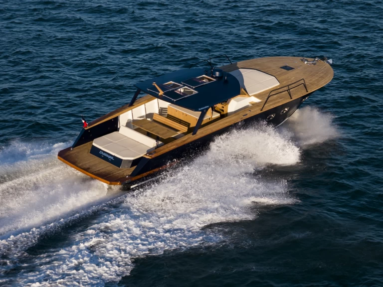 Motorboot mieten in Port de Cavalaire-sur-Mer zum besten Preis