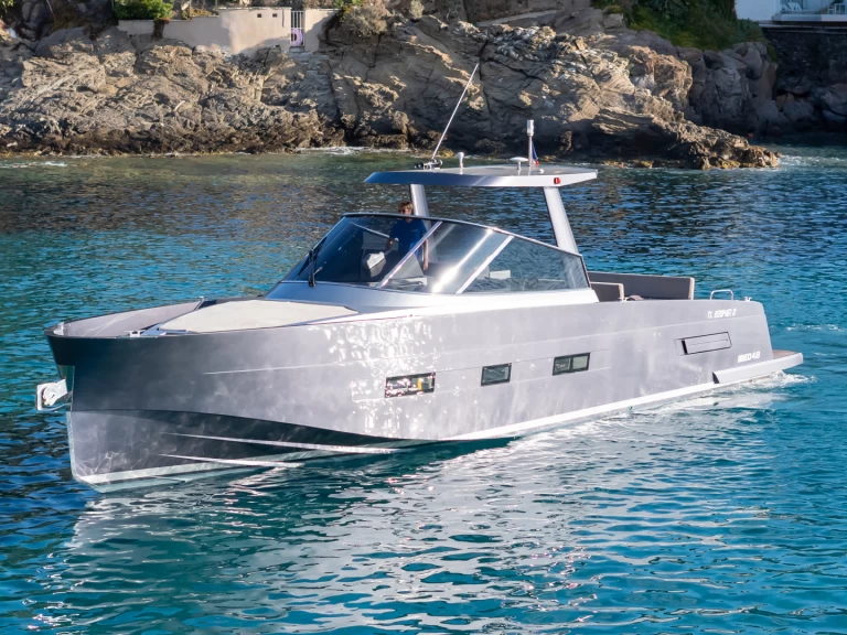 Motorboot mit oder ohne Skipper Med Yacht mieten in Port de Cavalaire-sur-Mer