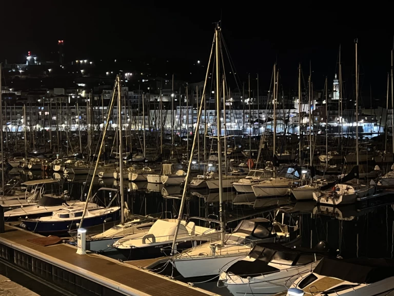 Jeanneau Sangria mieten Sète