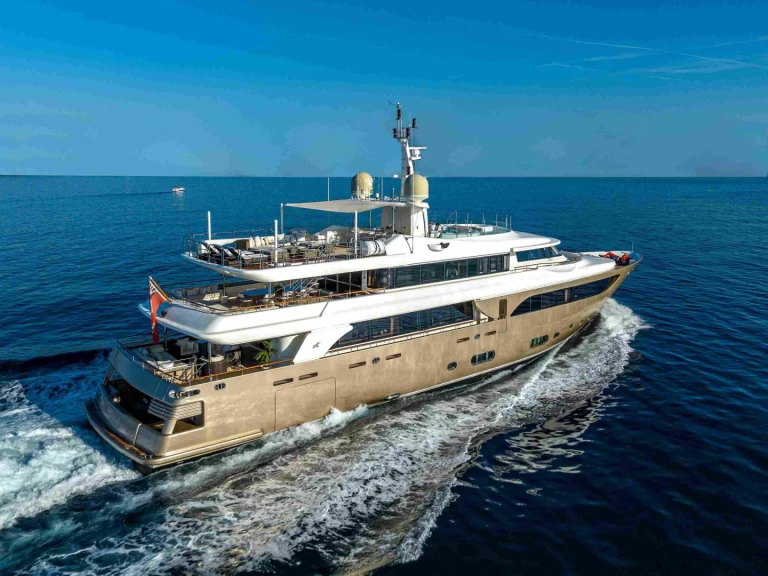 Yacht mieten in Dubai Marina - Crn 150