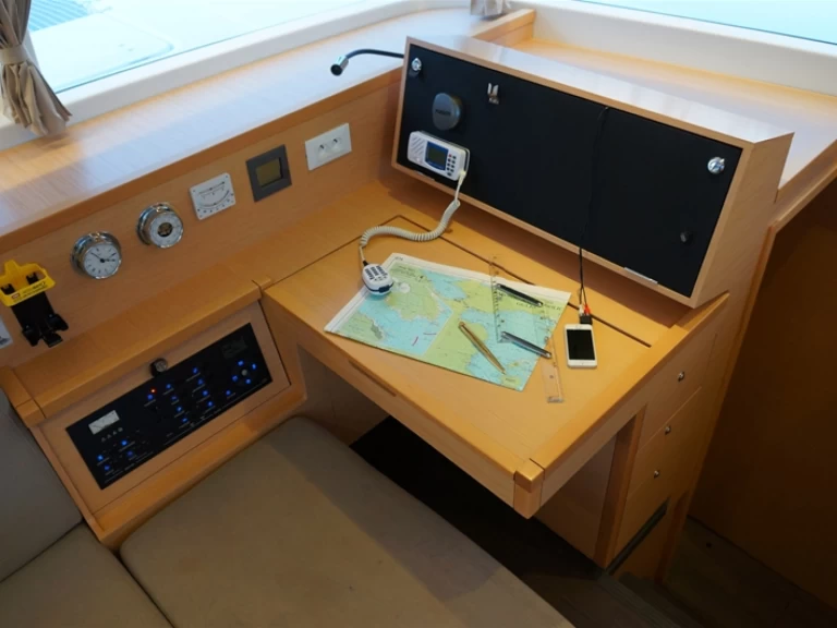 Katamaran mieten in Gouviá - Lagoon Lagoon 400 S2[G]