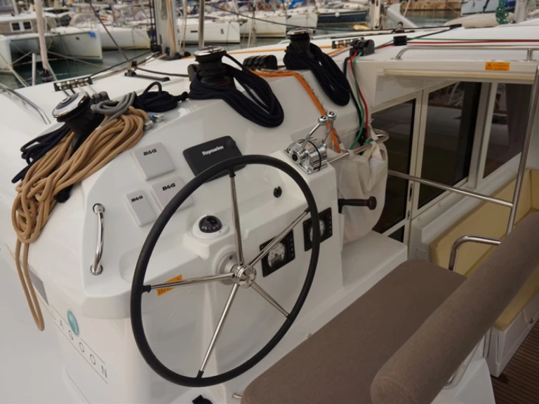 Katamaran mit oder ohne Skipper Lagoon mieten in Gouviá