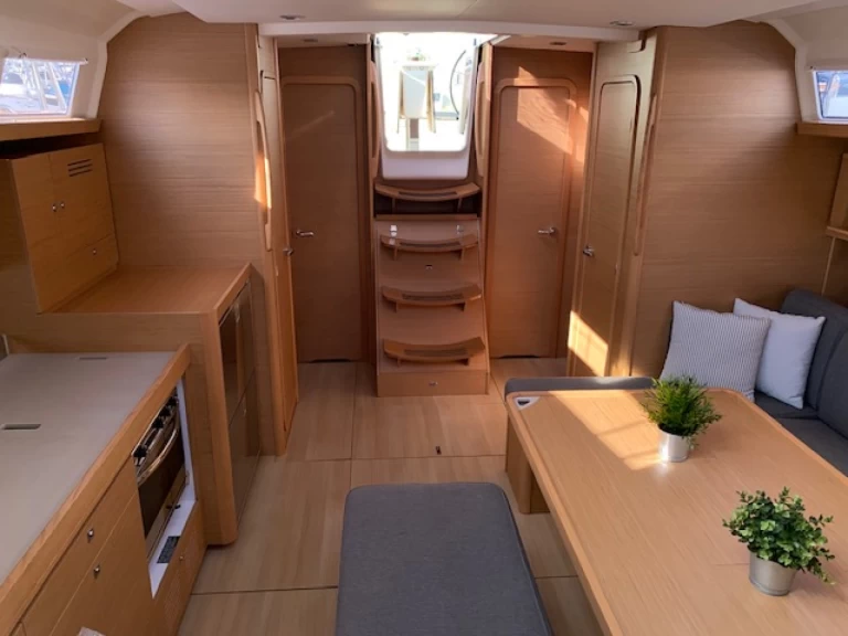 Segelboot mieten in Gouviá zum besten Preis