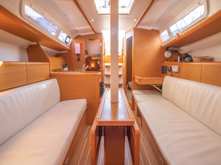 Boot mieten Agía Effimía günstig Sun Odyssey 33i