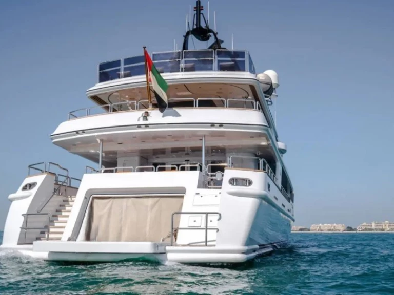 Yacht mieten in Dubai Marina zum besten Preis