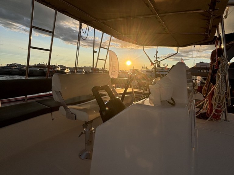 Katamaran mit oder ohne Skipper Dufour mieten in Ibiza