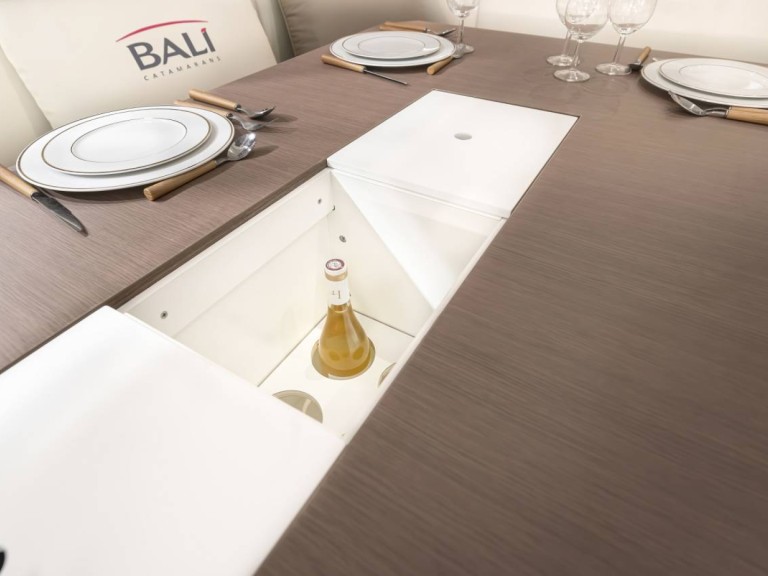 Vermietung Katamaran Bali mit Führerschein