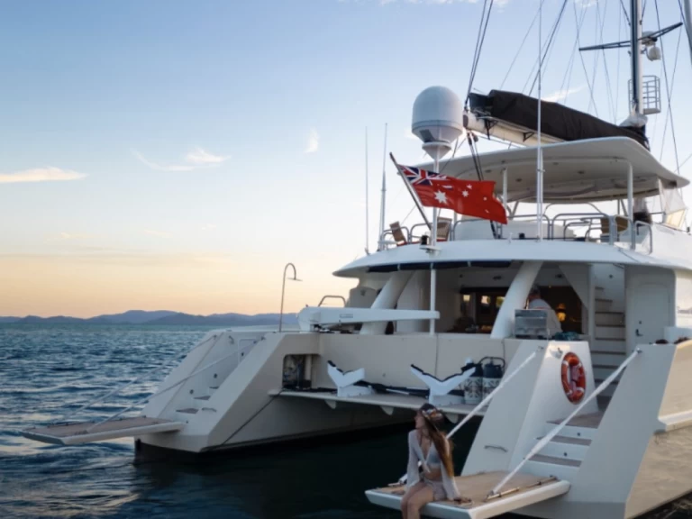 Ein suncost Custom Expedition Yacht mieten in Airlie Beach
