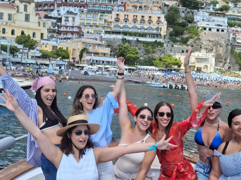 Vermietung Motorboot Tirrenia mit Führerschein