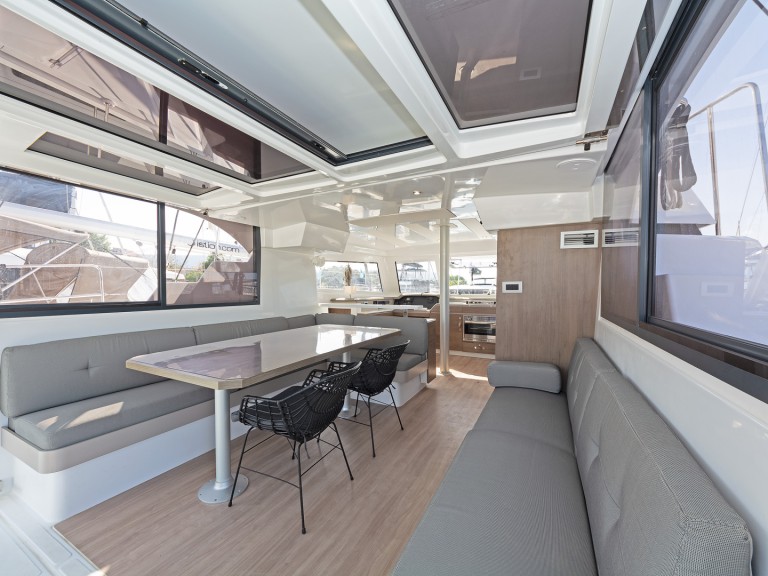 YachtCharter in Álimos - Bali Bali Catspace Voile auf SamBoat