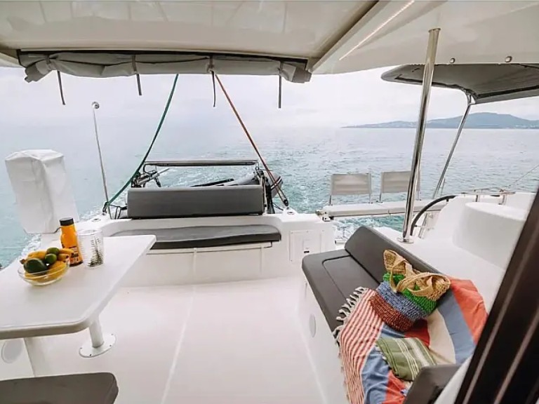 Boot mieten Nikiána günstig Excess 11