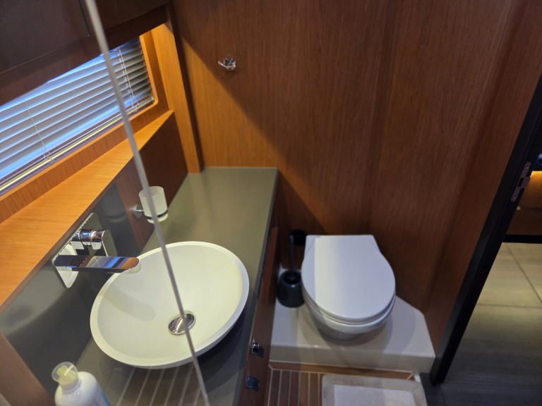 Bootsverleih Bénéteau Oceanis Yacht 62 Kaštela Samboat