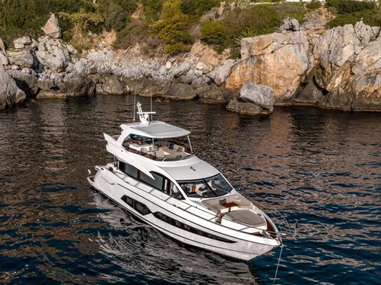 Motorboot mit oder ohne Skipper Sunseeker mieten in Spanien