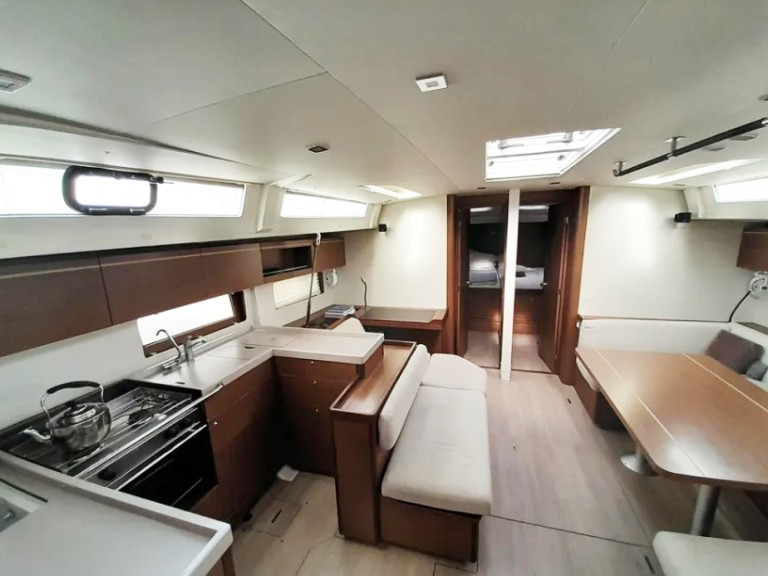 Segelboot mit oder ohne Skipper Bénéteau mieten in Athen