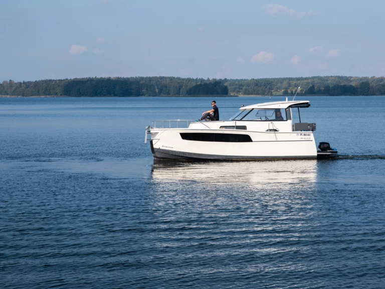 YachtCharter in Ogonki - nautika 830 auf SamBoat