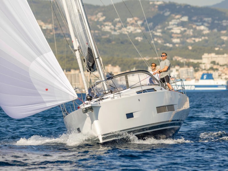YachtCharter in Capo d'Orlando - Hanse Hanse 360 auf SamBoat