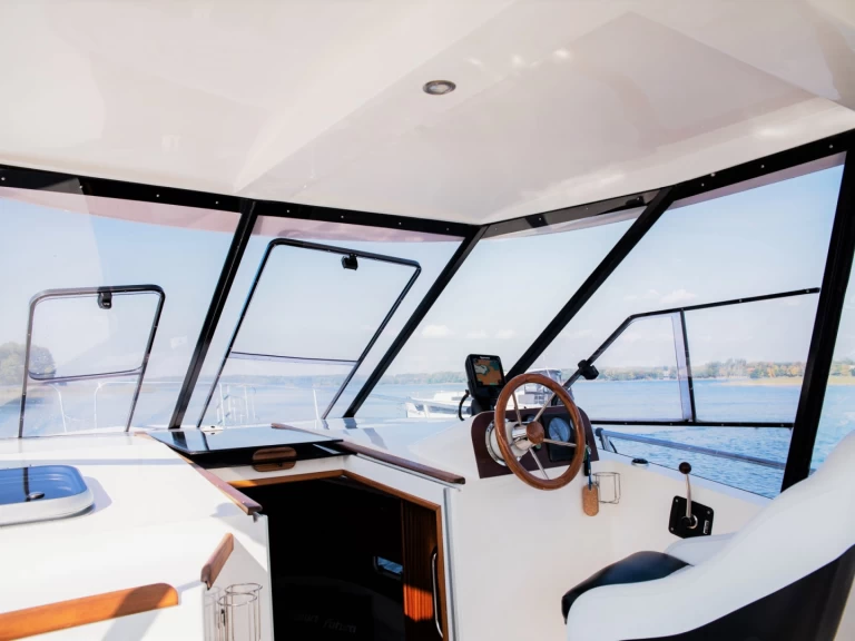 Bootsverleih Futura 860 Ogonki Samboat