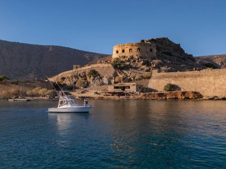 Yacht mit oder ohne Skipper Luhrs mieten in Agios Nikolaos