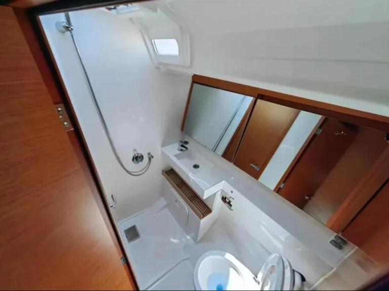 Jeanneau Sun Odyssey 440[G] mieten Álimos