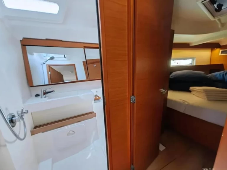 YachtCharter in Álimos - Jeanneau Sun Odyssey 440[G] auf SamBoat