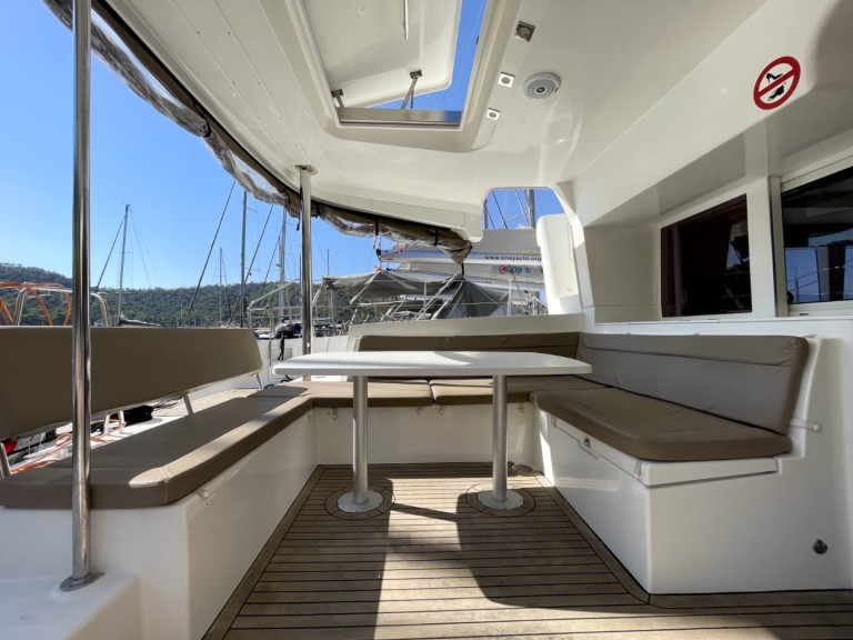 Bootsverleih Lagoon Lagoon 450 F Álimos Samboat