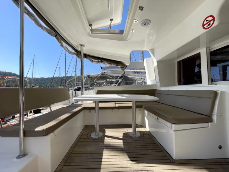 Bootsverleih Lagoon Lagoon 450 F Álimos Samboat