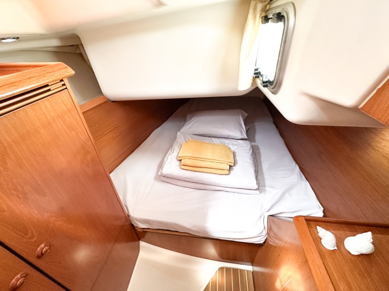 YachtCharter in Tivat - Jeanneau Sun Odyssey 40.3 auf SamBoat