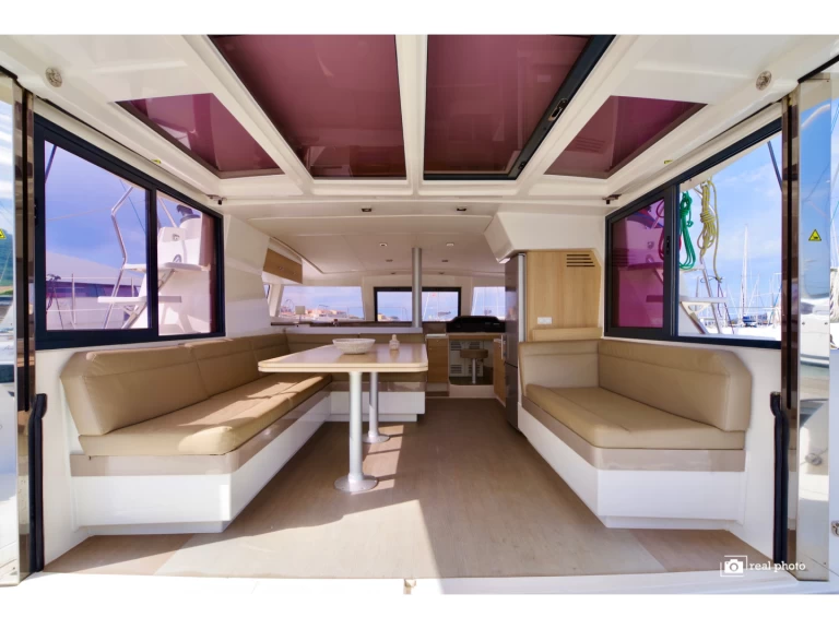 Katamaran mieten in Olbia zum besten Preis