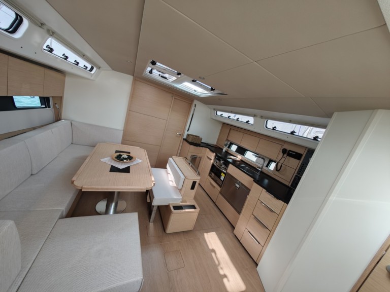 Ein Hanse Hanse 460 - owner version mieten in Pomer