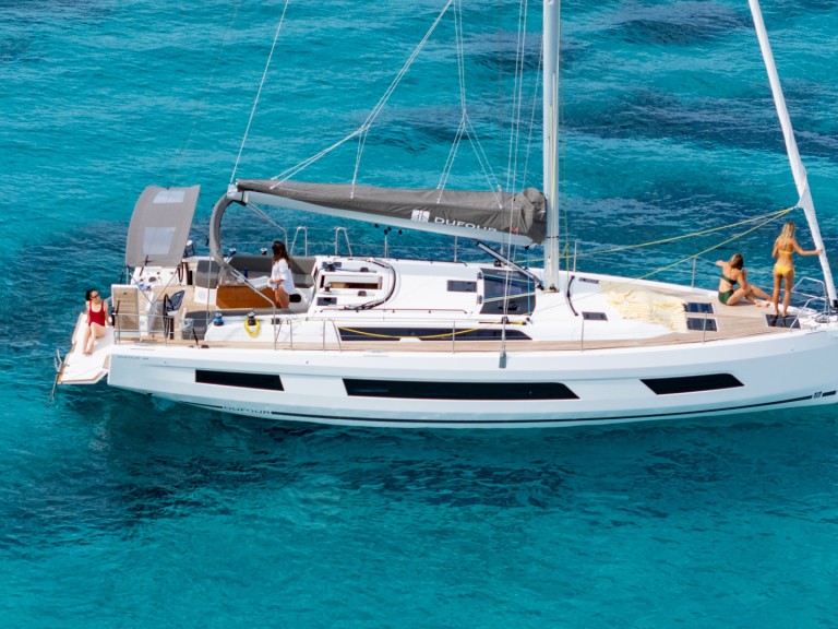 YachtCharter in Golfe-Juan - Dufour Dufour 44 auf SamBoat