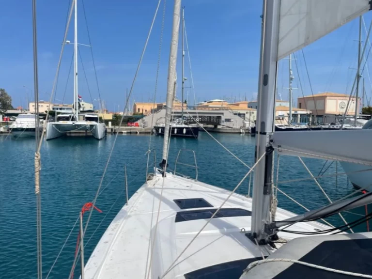 Dufour Dufour 390 mieten Lefkáda