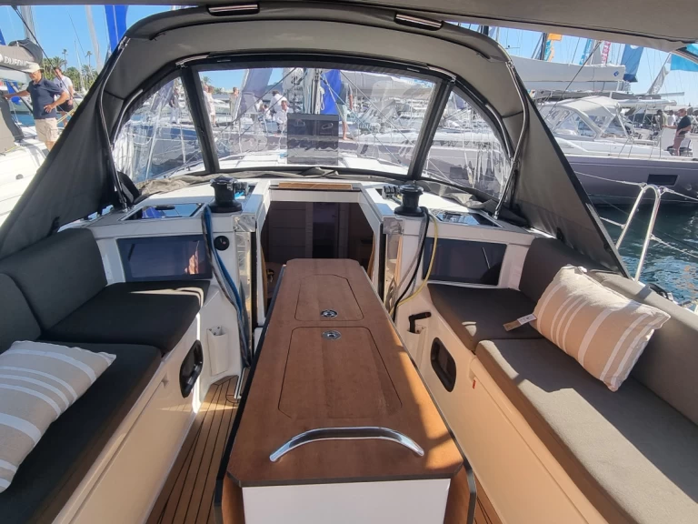 Segelboot mieten in Golfe-Juan - Dufour Dufour 44