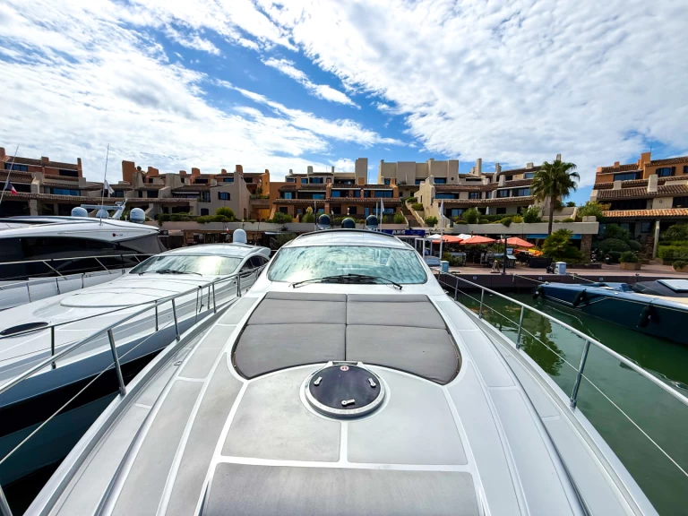 Motorboot mieten in Port de Saint Tropez zum besten Preis
