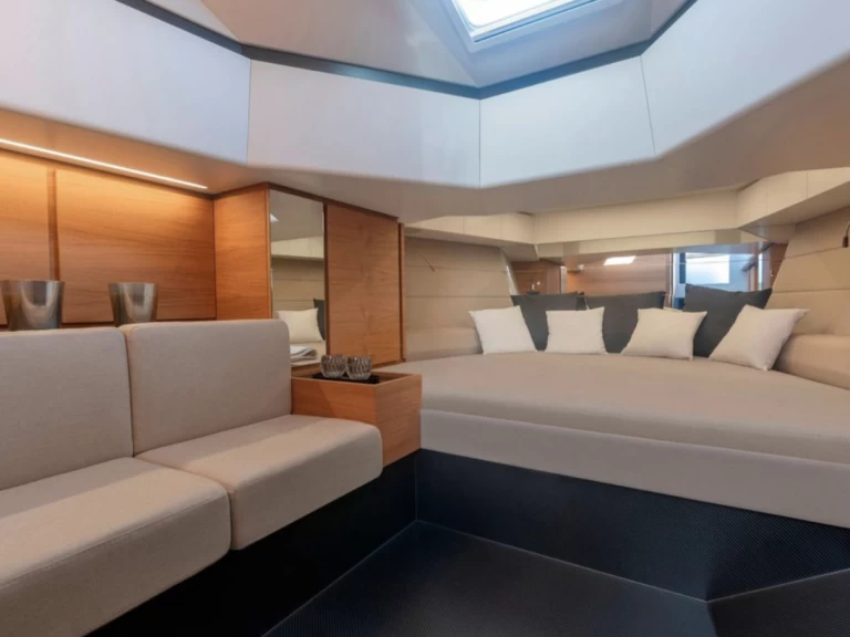 Motorboot mieten in Port de Saint Tropez zum besten Preis