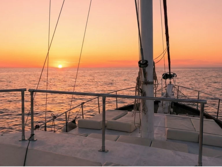 Yacht mieten in Castellammare del Golfo zum besten Preis