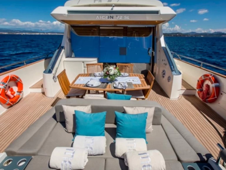 YachtCharter in Saint-Tropez - Aicon 72 SL auf SamBoat