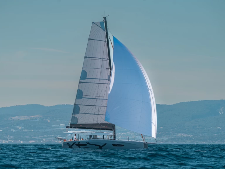 YachtCharter in Álimos - Excess Excess 13 - 4 + 1 cab. auf SamBoat