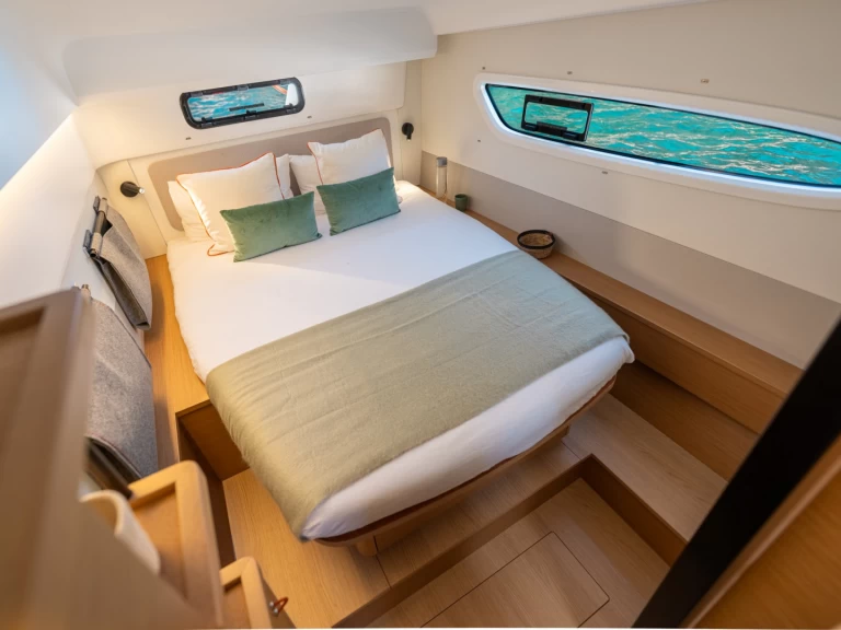 Ein Excess Excess 13 - 4 + 1 cab. mieten in Álimos