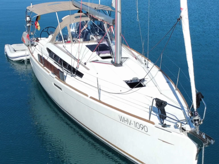 YachtCharter in Pula - Jeanneau Sun Odyssey 389 auf SamBoat