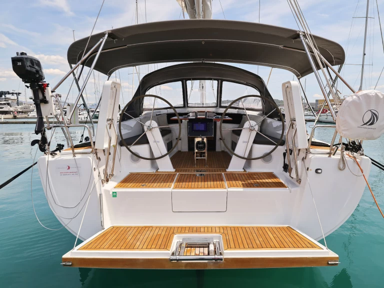 YachtCharter in Seget Donji - Hanse Hanse 418 auf SamBoat