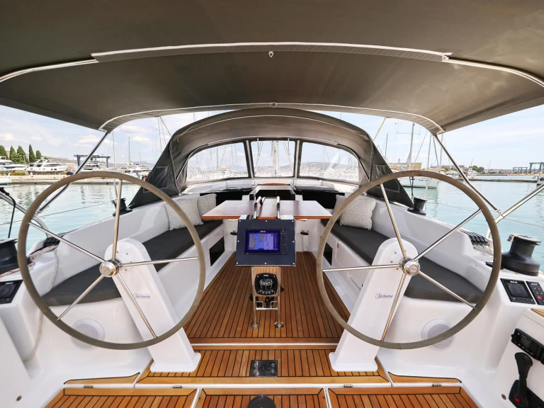 Ein Hanse Hanse 418 mieten in Seget Donji