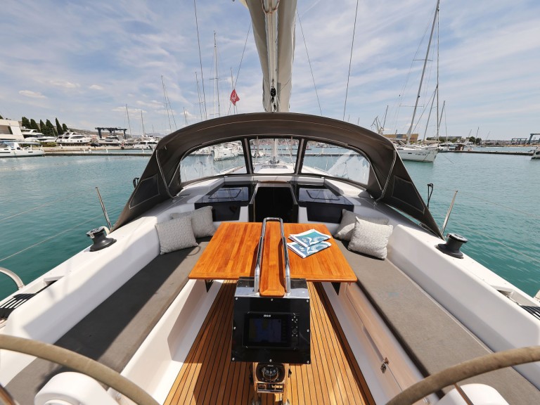 Boot mieten Seget Donji günstig Hanse 418