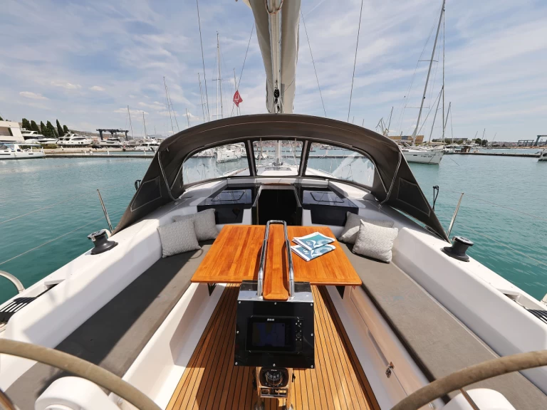 Boot mieten Seget Donji günstig Hanse 418