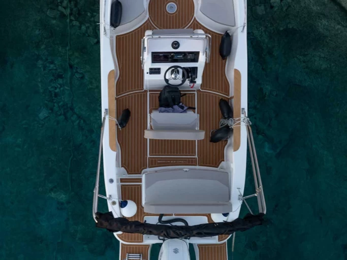 Motorboot mieten in Šibenik zum besten Preis