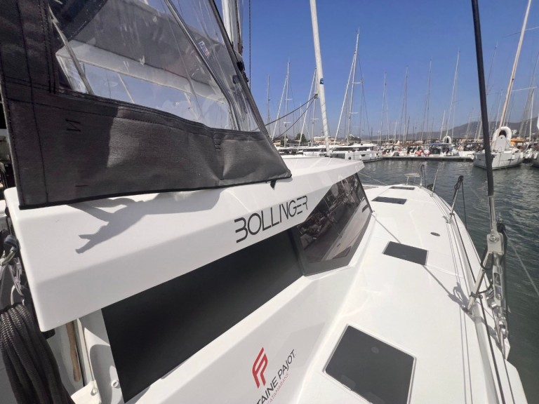 Katamaran mit oder ohne Skipper Fountaine Pajot mieten in Olbia