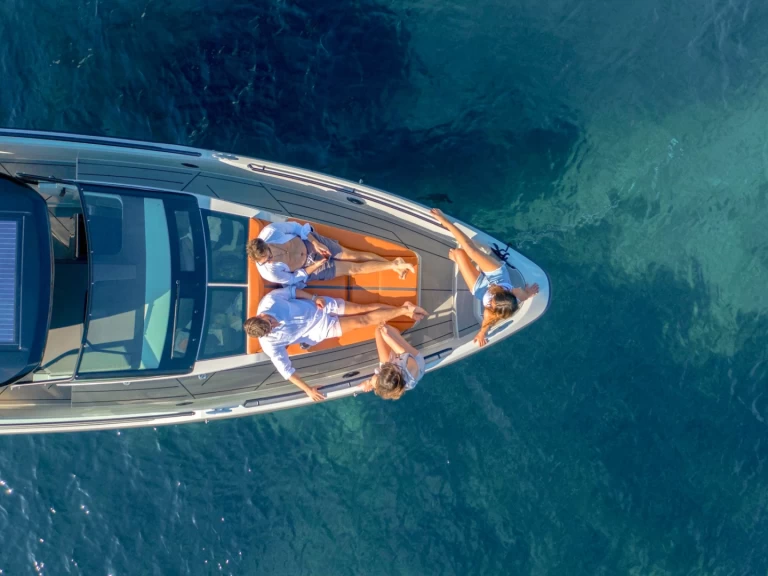 Ein Saxdor Saxdor 320 GTO mieten in Cannes