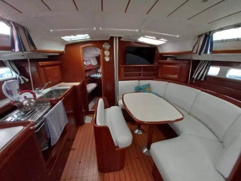 Segelboot mit oder ohne Skipper Bénéteau mieten in Spanien