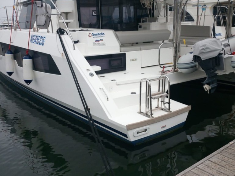 YachtCharter in Cannigione di Arzachena - Leopard Catamarans / Robertson & Caine Leopard 42 - 4 cab. auf SamBoat