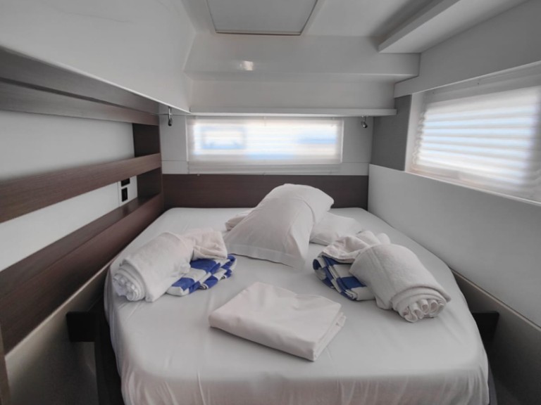 YachtCharter in Procida - Leopard Catamarans / Robertson & Caine Leopard 42 - 4 cab. auf SamBoat