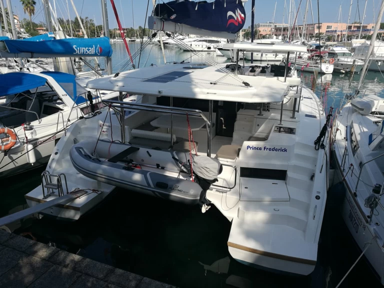 Leopard Catamarans / Robertson & Caine Leopard 45 mieten Cannigione di Arzachena